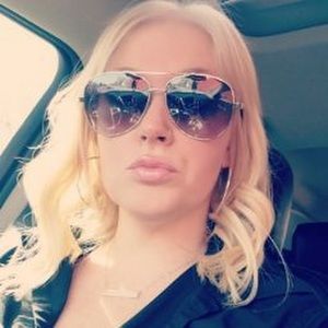 Meet your Posher, Marissa